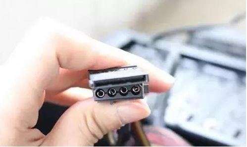 电脑电源功线接法图文详解 电脑图文设计必备知识